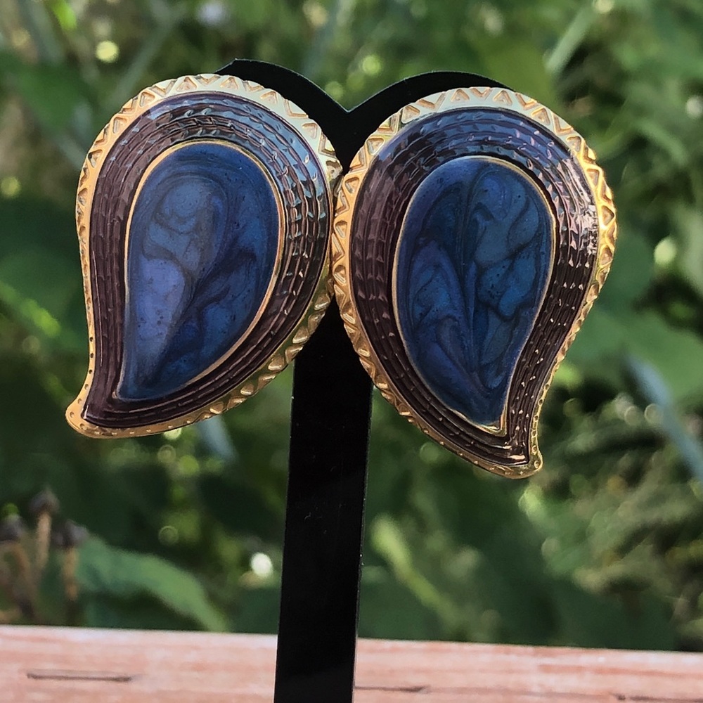 Berebi vintage Paisley earrings pierced ears